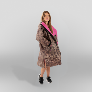 CosiRobe -  Waterproof Dry Changing Robe -  Leopard Print (Pink Edition)